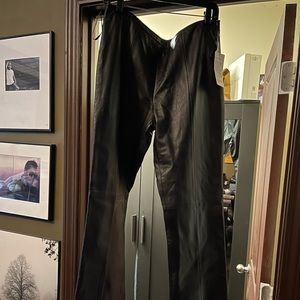 VS2 by VAKKO lambskin leather pants. Black Size 12 Fully lined. Side zip